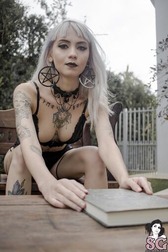 Lunar Girl Nude Leaks OnlyFans Photo 3