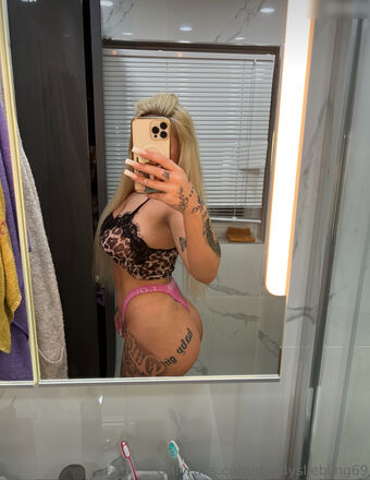 Moesha- Nadine Nude Leaks OnlyFans Photo 45