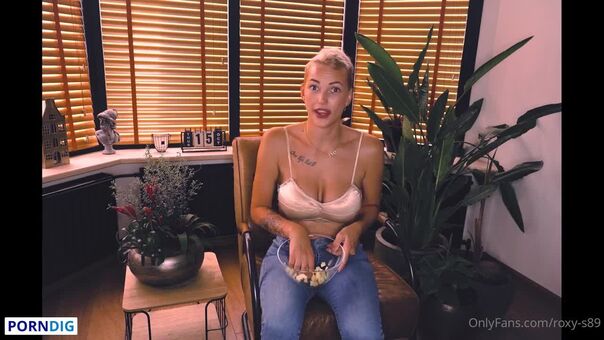 Roxy S89 Nude Leaks OnlyFans Photo 12