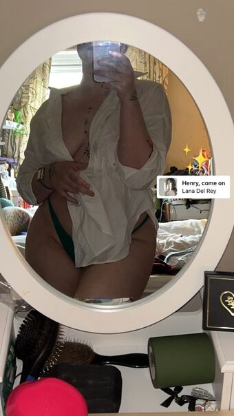 Taylor Hutchings Nude Leaks OnlyFans Photo 51