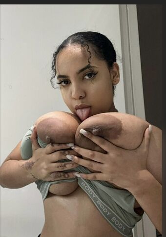 Thegirlinred0 Nude Leaks OnlyFans Photo 92