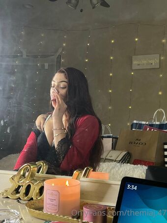 themiaj.47 Nude Leaks OnlyFans Photo 21