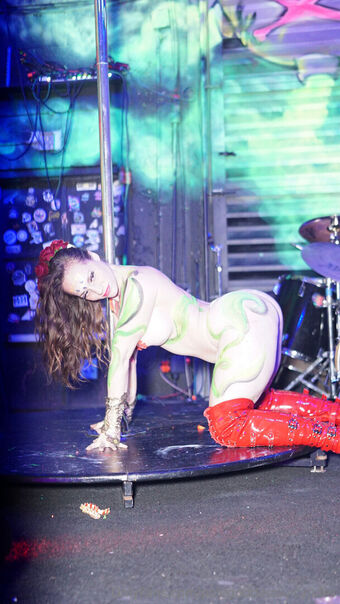 polegoddessjuicyjules Nude Leaks OnlyFans Photo 1