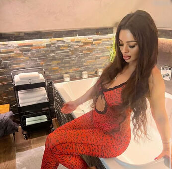 Barbie ilginay Nude Leaks OnlyFans Photo 42