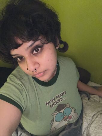 brattyemi_ Nude Leaks OnlyFans Photo 1