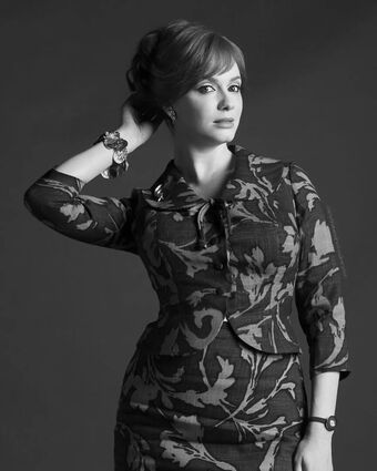 Christina-hendricks Nude Leaks OnlyFans Photo 399