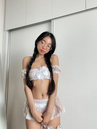 GGoldenbee Nude Leaks OnlyFans Photo 17