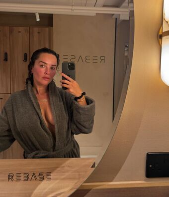 Elena Ora Nude Leaks OnlyFans Photo 32