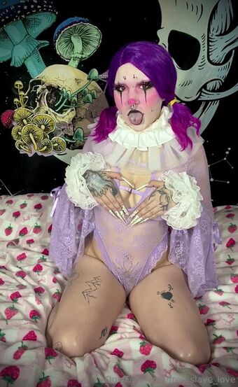 free_slave_love Nude Leaks OnlyFans Photo 5