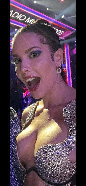 Halsey Nude Leaks OnlyFans Photo 178