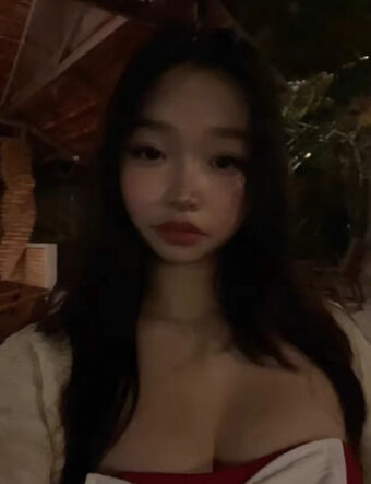 Han Nguyen Nude Leaks OnlyFans Photo 1