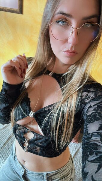 Juliaxtasia Nude Leaks OnlyFans Photo 15