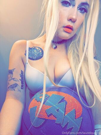 laurelquarrel Nude Leaks OnlyFans Photo 16
