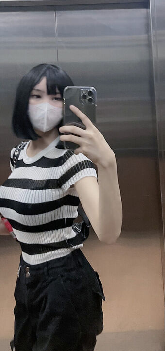 Lolaaasaur Nude Leaks OnlyFans Photo 36