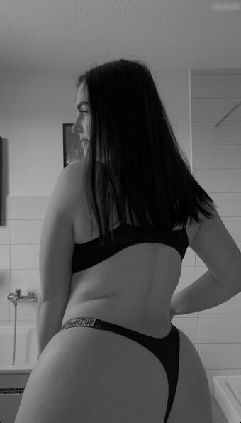 Lxinda Nude Leaks OnlyFans Photo 37