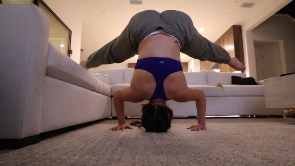 Nazanin Kavari Nude Leaks OnlyFans Photo 21