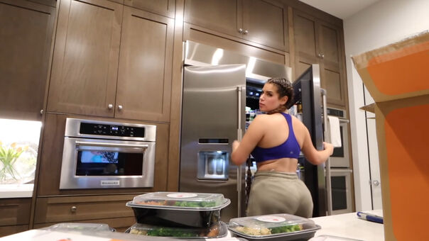 Nazanin Kavari Nude Leaks OnlyFans Photo 22