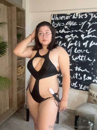 nicolecuezzo Nude Leaks OnlyFans Photo 5