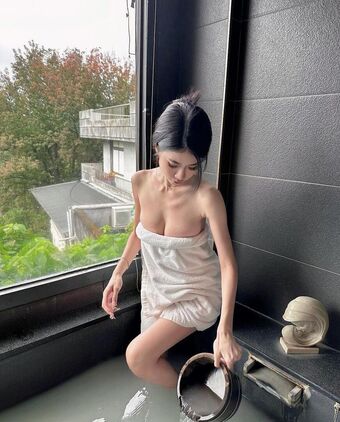 peiween Nude Leaks OnlyFans Photo 1