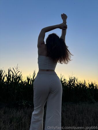 queen.888 Nude Leaks OnlyFans Photo 15