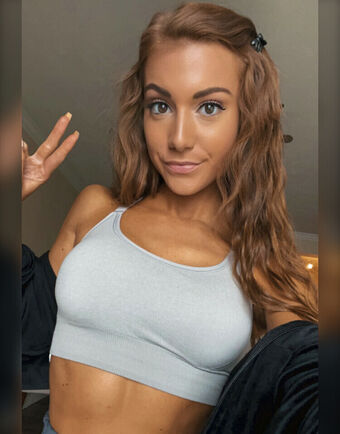 Sara.Brust Nude Leaks OnlyFans Photo 2