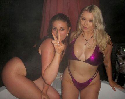 Sarah Anne Hooper Nude Leaks OnlyFans Photo 36