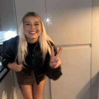 Sarah Anne Hooper Nude Leaks OnlyFans Photo 34