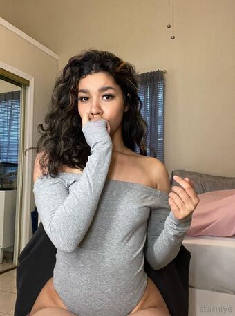 starniye Nude Leaks OnlyFans Photo 3