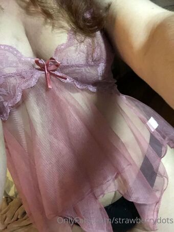 strawberrydots Nude Leaks OnlyFans Photo 3