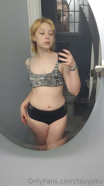 tsuyoku Nude Leaks OnlyFans Photo 15