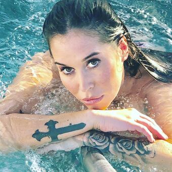 Vale Roth Nude Leaks OnlyFans Photo 5