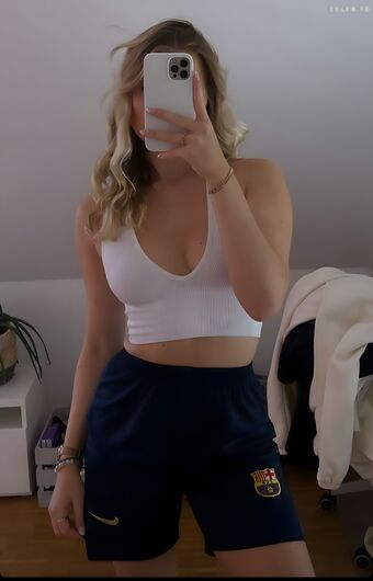 Vallixpauline Nude Leaks OnlyFans Photo 215