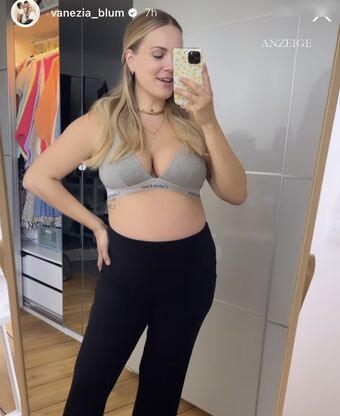 Vanessa Blumenthal Nude Leaks OnlyFans Photo 75
