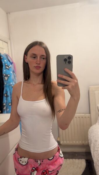x0.reanna_ / yourfavouritegirl1xx Nude Leaks OnlyFans Photo 3