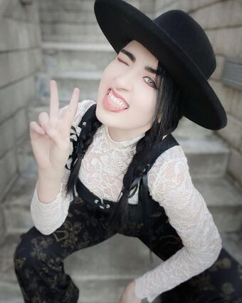 Amy Roberts Nude Leaks OnlyFans Photo 36