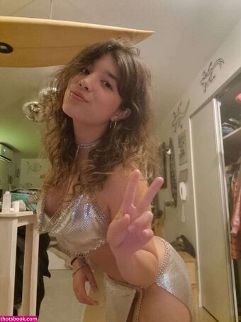 Ariannelychee Nude Leaks OnlyFans Photo 5