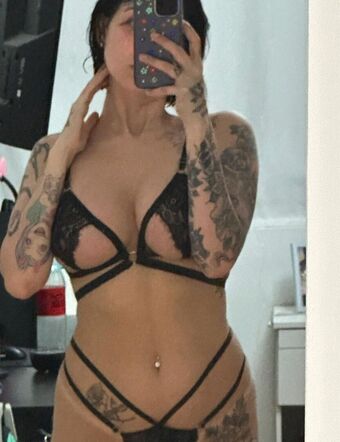 Aylen Lopez Nude Leaks OnlyFans Photo 2