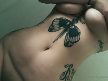 bella_raven Nude Leaks OnlyFans Photo 5