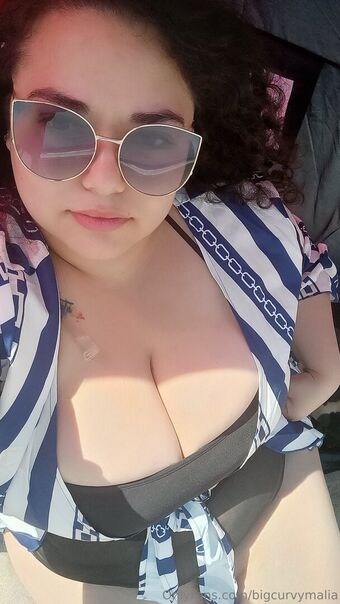bigcurvymalia Nude Leaks OnlyFans Photo 40