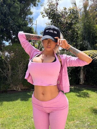 bimbowifey Nude Leaks OnlyFans Photo 21