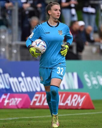 DFB Damen Nude Leaks OnlyFans Photo 124