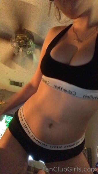 fanclubgirls Nude Leaks OnlyFans Photo 19