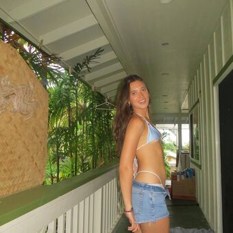 Hannah Meloche Nude Leaks OnlyFans Photo 47