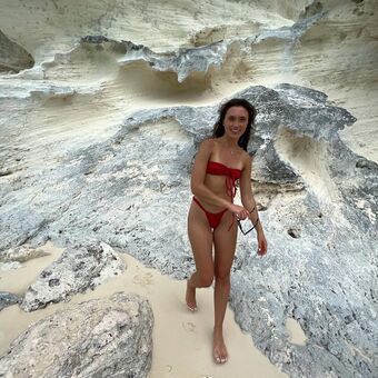 Hannah Meloche Nude Leaks OnlyFans Photo 49