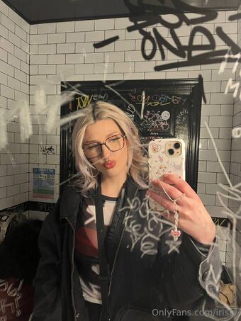 iristv Nude Leaks OnlyFans Photo 36