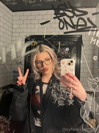 iristv Nude Leaks OnlyFans Photo 37