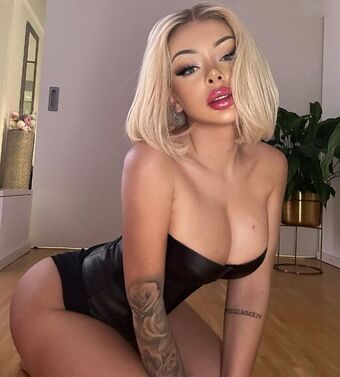 Katja Krasavice Nude Leaks OnlyFans Photo 7