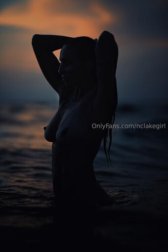 Leigh Wolfe Nude Leaks OnlyFans Photo 10