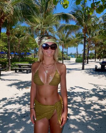 Lily Torrence Nude Leaks OnlyFans Photo 19