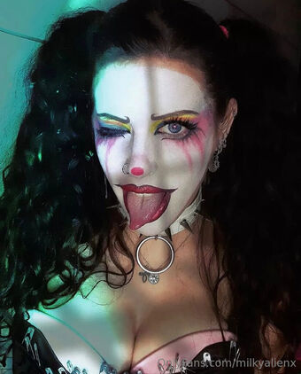 milkyalien Nude Leaks OnlyFans Photo 11